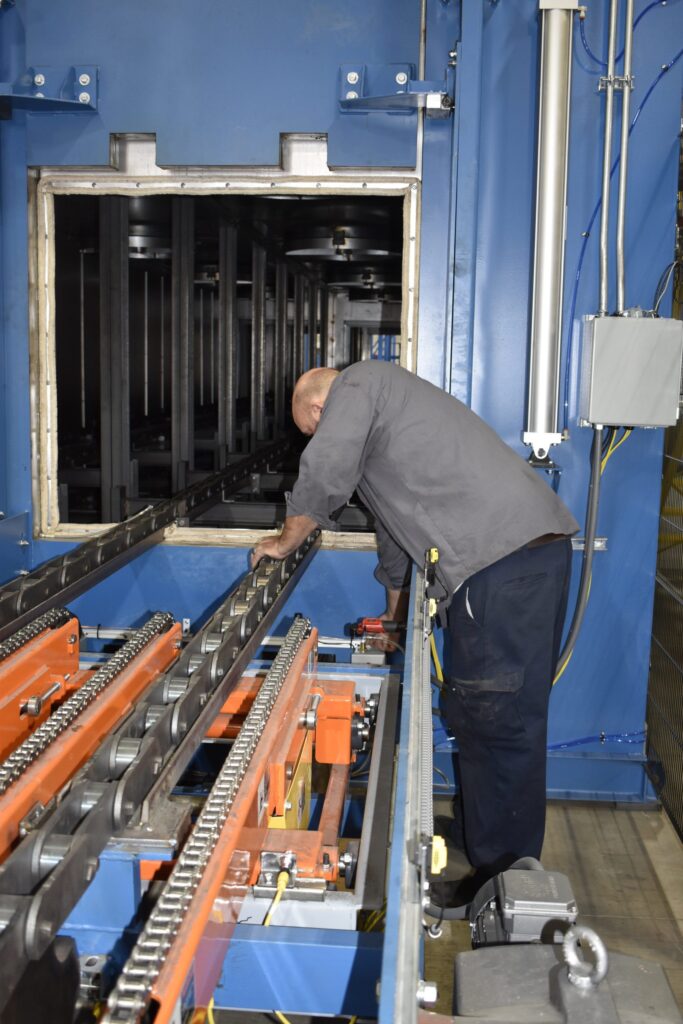 Digilube's expert conveyor lubrication service